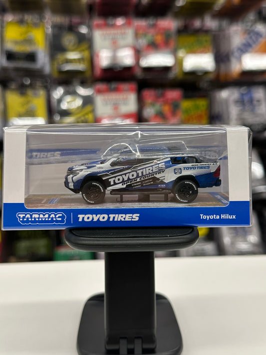 Tarmac Toyota Hilux Toyo Tires