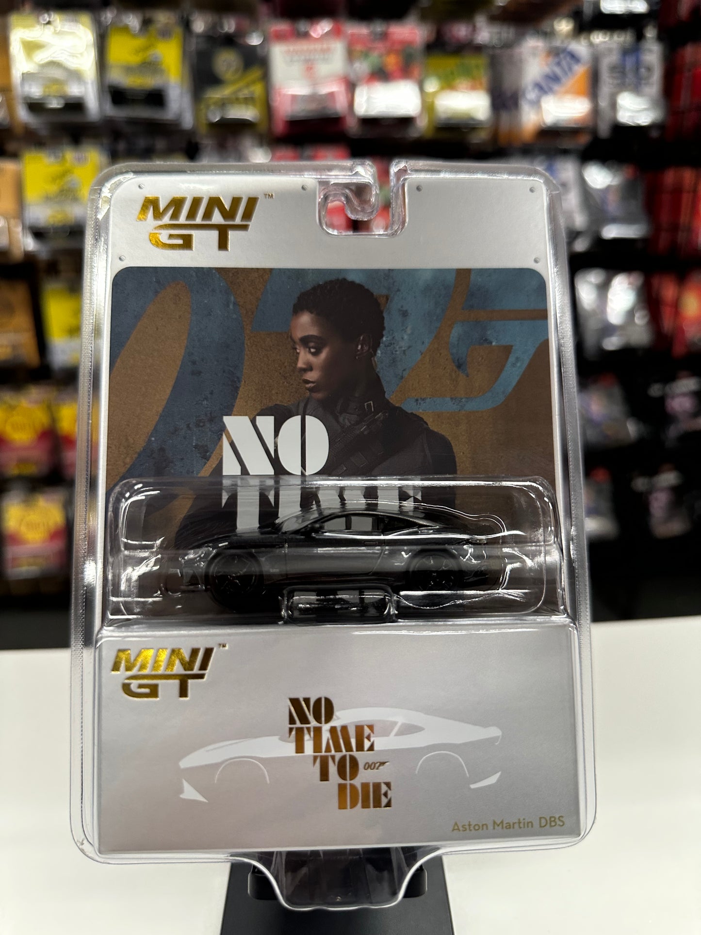 Mini GT 904 No time to Die 007 Aston Martin DBS