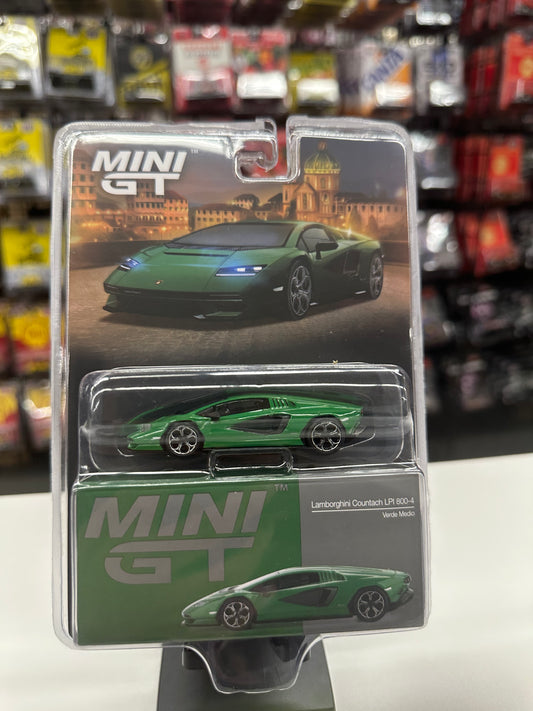 Mini GT 976 Lamborghini Countach LPI 800-4 Verde Medio
