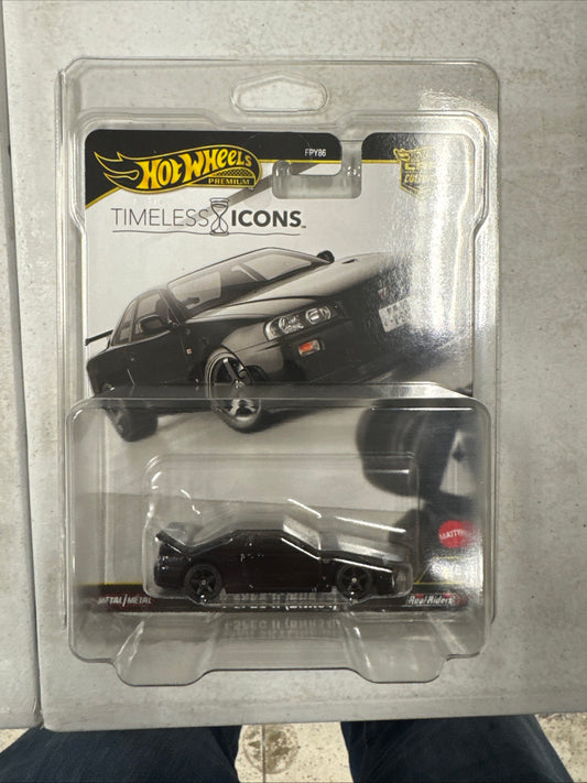 2025 Hot Wheels Timeless Icons Nissan Skyline GT-R (BNR34) 0/5 Chase W/Protector