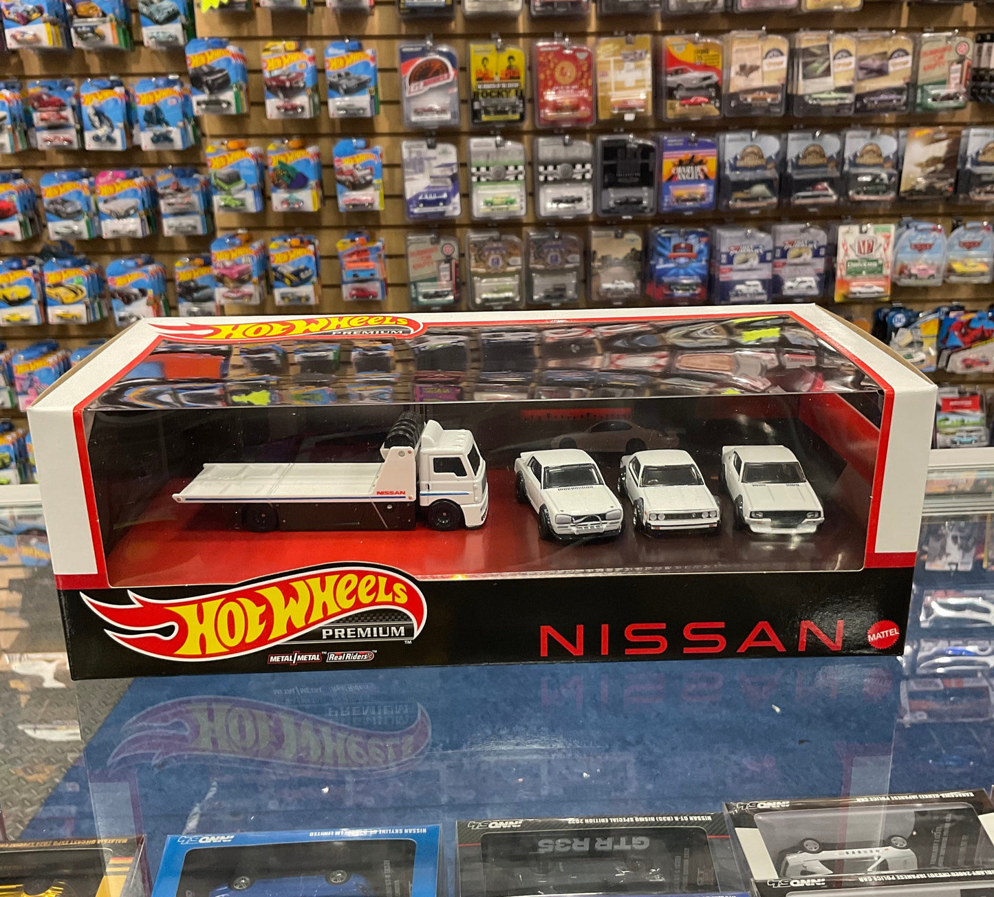 Hot Wheels Premium Nissan Diorama 956P