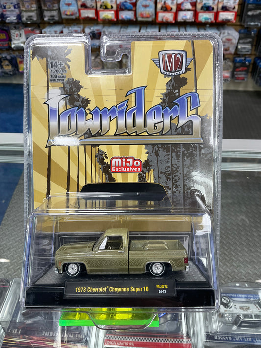 M2 Machines Lowriders 1973 Chevrolet Cheyenne Super 10