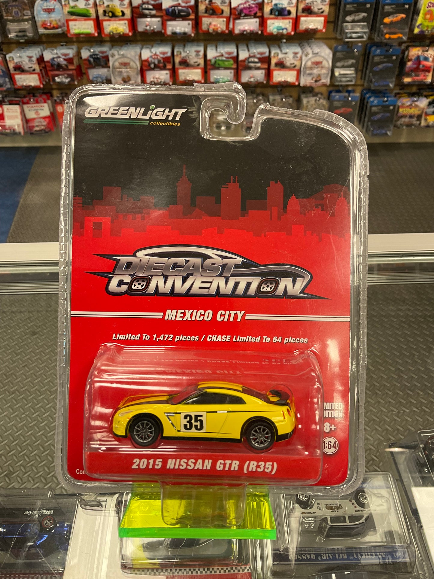 Greenlight Collectibles Diecast Convention Mexico City 2015 Nissan GTR R35 Yellow