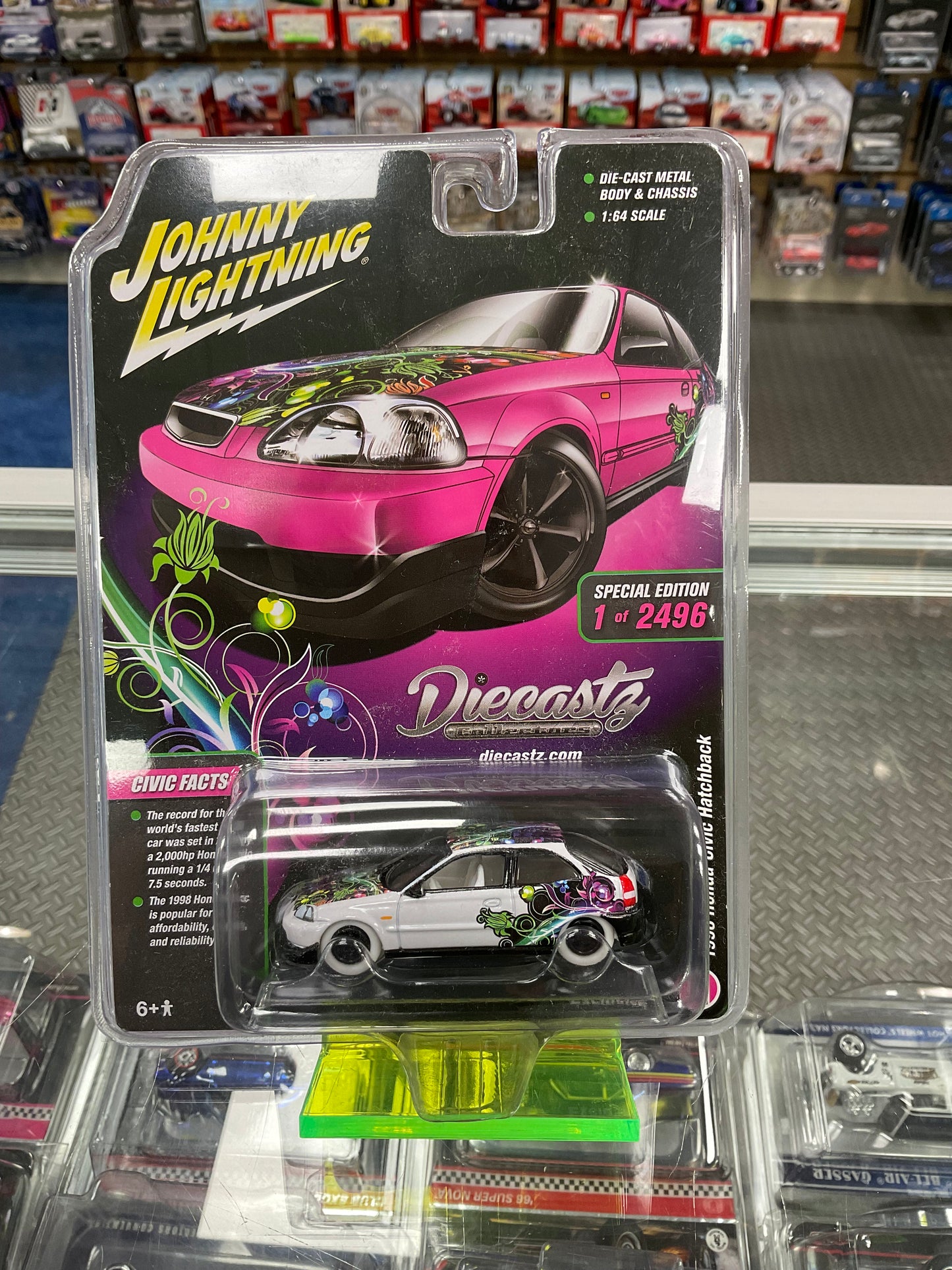 Johnny Lightning DiecastZ Exclusive 1998 Honda Civic Hatchback Pink Chase and Regular Diecastz Exclusive