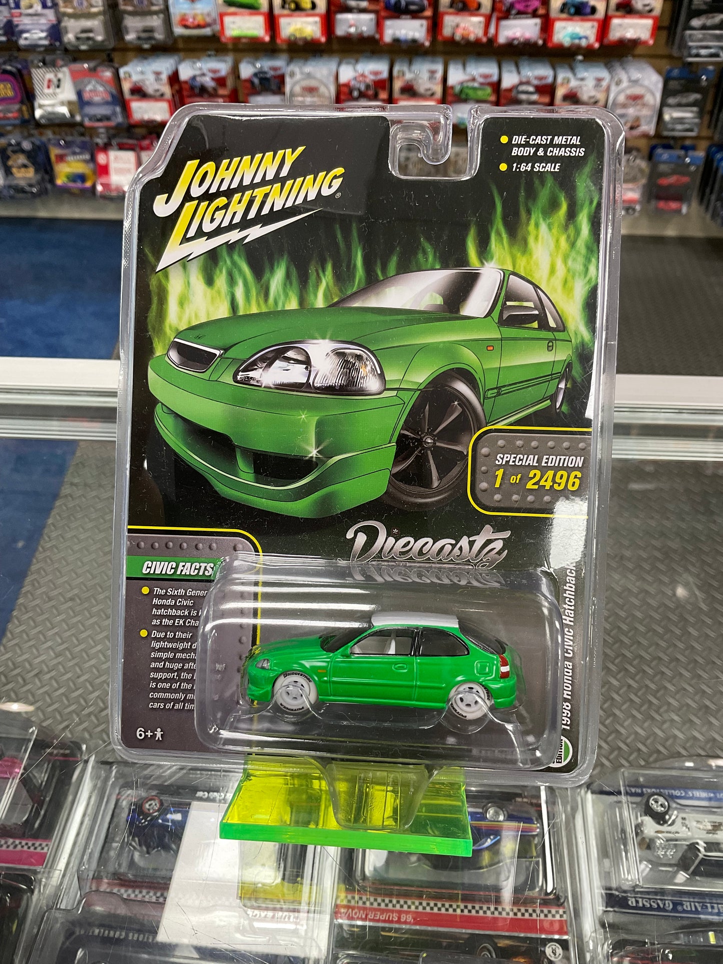 Johnny Lightning DiecastZ Exclusive 1998 Honda Civic Hatchback Green Chase and Regular Diecastz Exclusive