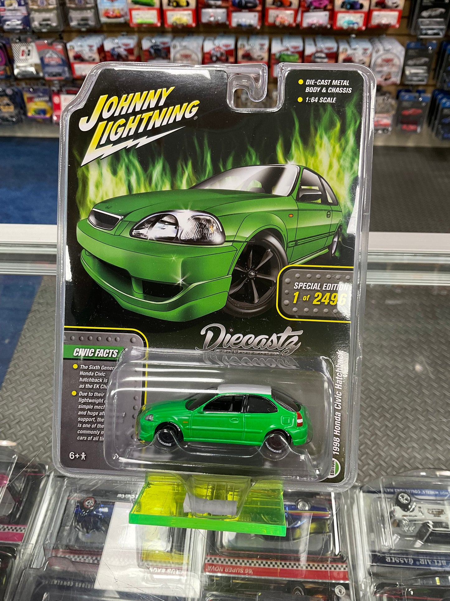 Johnny Lightning DiecastZ Exclusive 1998 Honda Civic Hatchback Green Chase and Regular Diecastz Exclusive