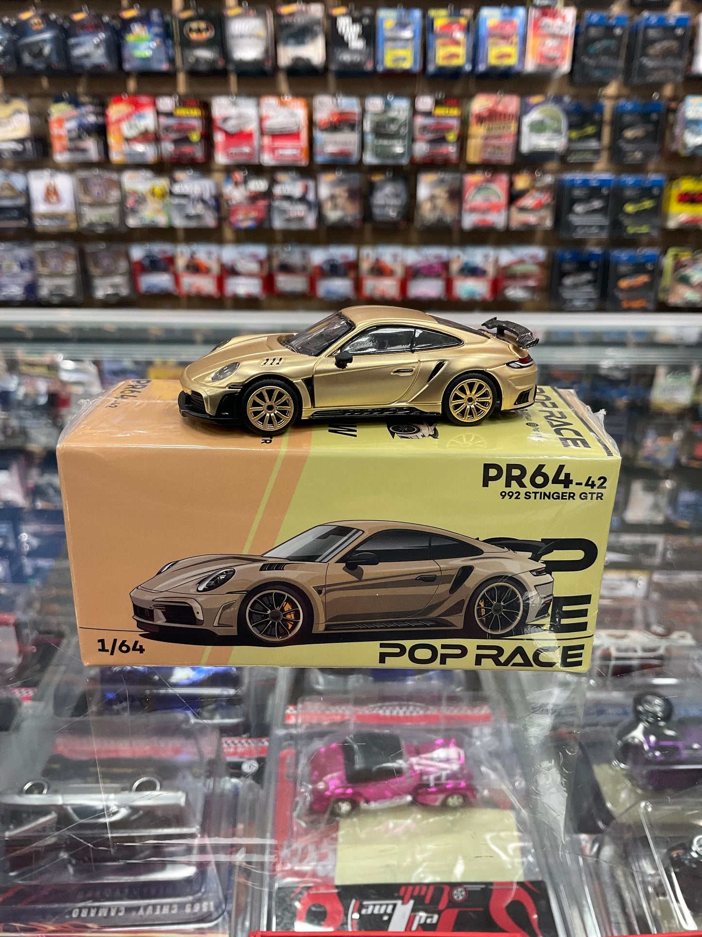 Pop Race PR64-42 992 Stinger GTR Porsche Gold