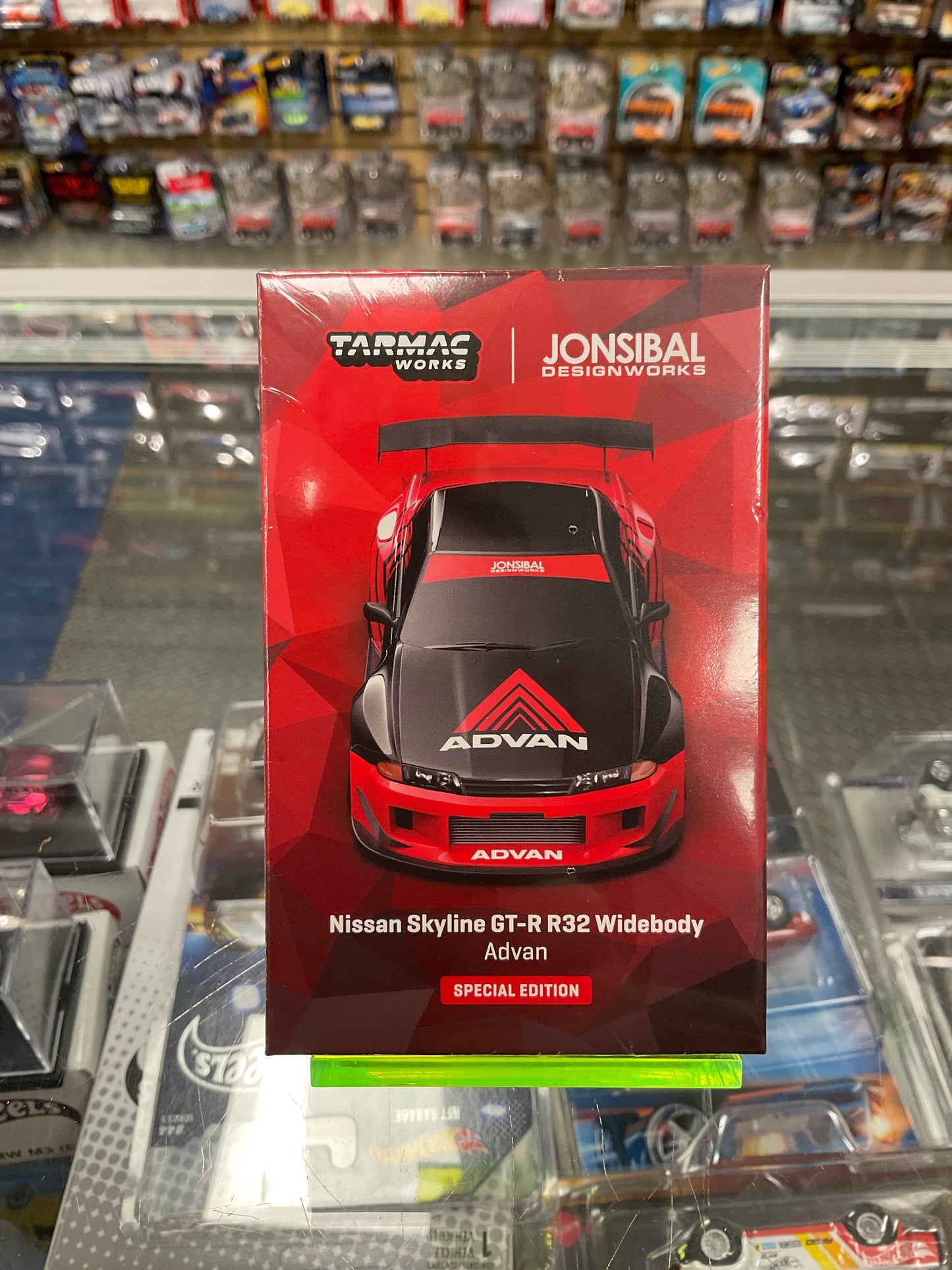 Tarmac Works Jonsibal Lamley Nissan Skyline GT-R R32 Widebody ADVAN