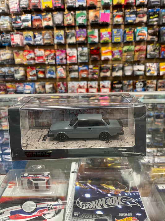 Tarmac Volvo 242 Custom Grey
