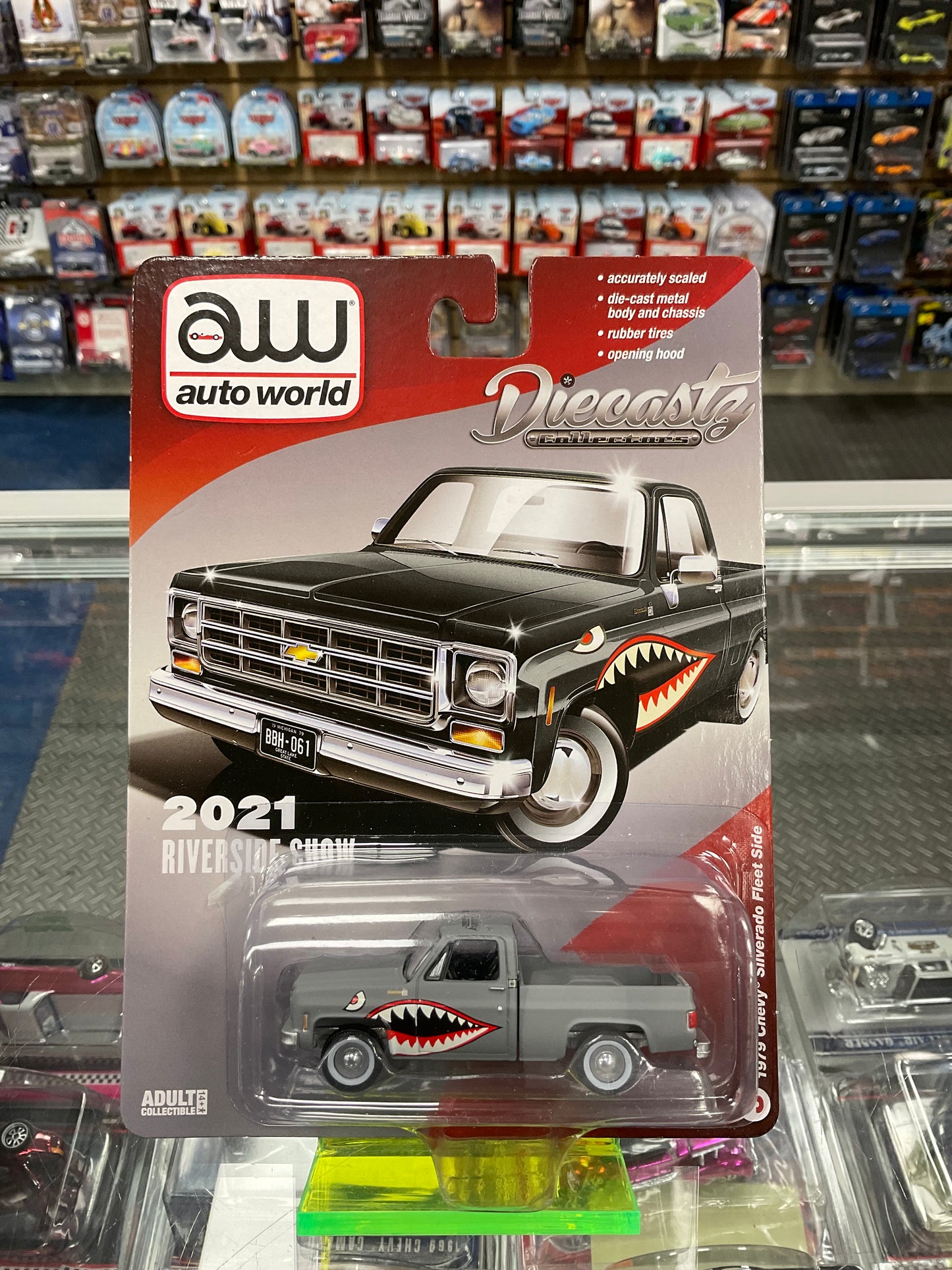 Auto World DiecastZ Exclusive 1979 Chevy Silverado Fleet Side Grey Flying Tiger