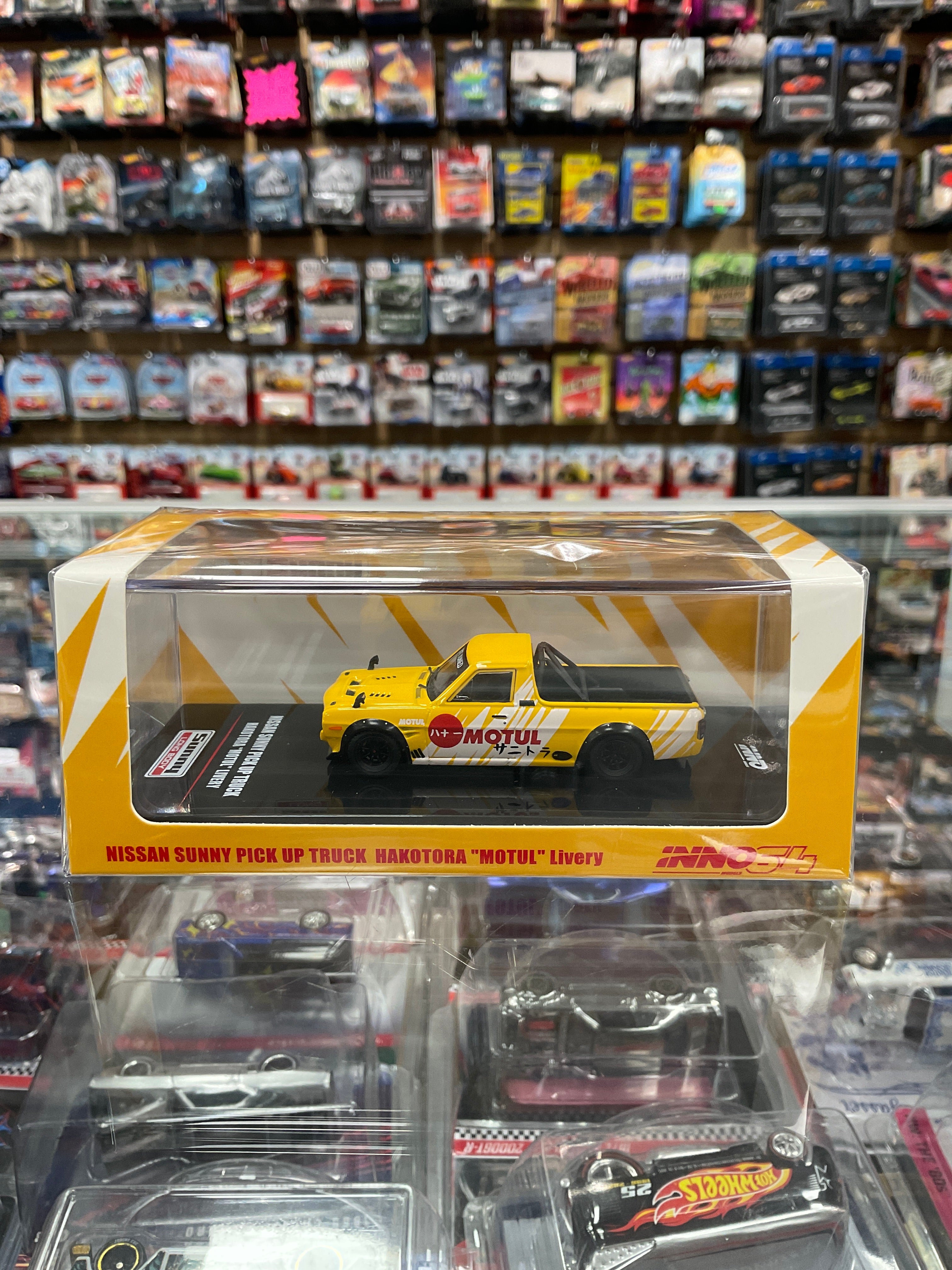 Inno64 Nissan Sunny Pick Up Truck Hakotora MOTUL Livery – Diecastz