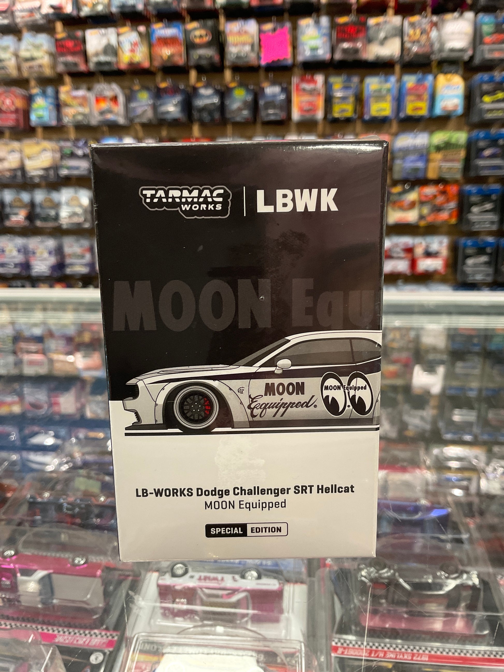 Tarmac works LBWK LB-Works Dodge Challenger SRT Hellcat MoonEyes Speci ...