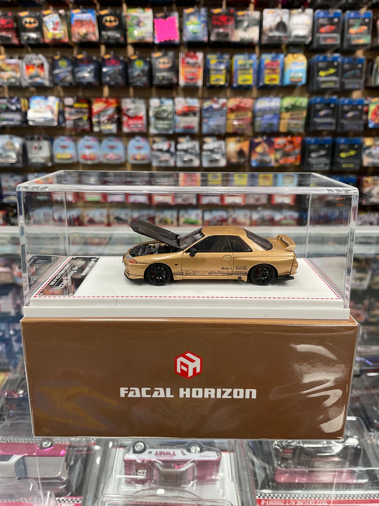 Focal Horizon Nissan Skyline GTR VR33 Top Secret Gold