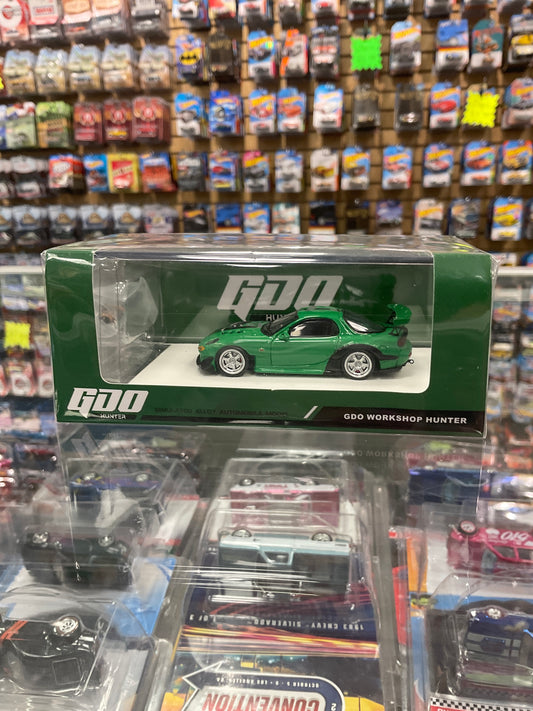 GDO workshop hunter NFS Mazda RX-7 green with figure