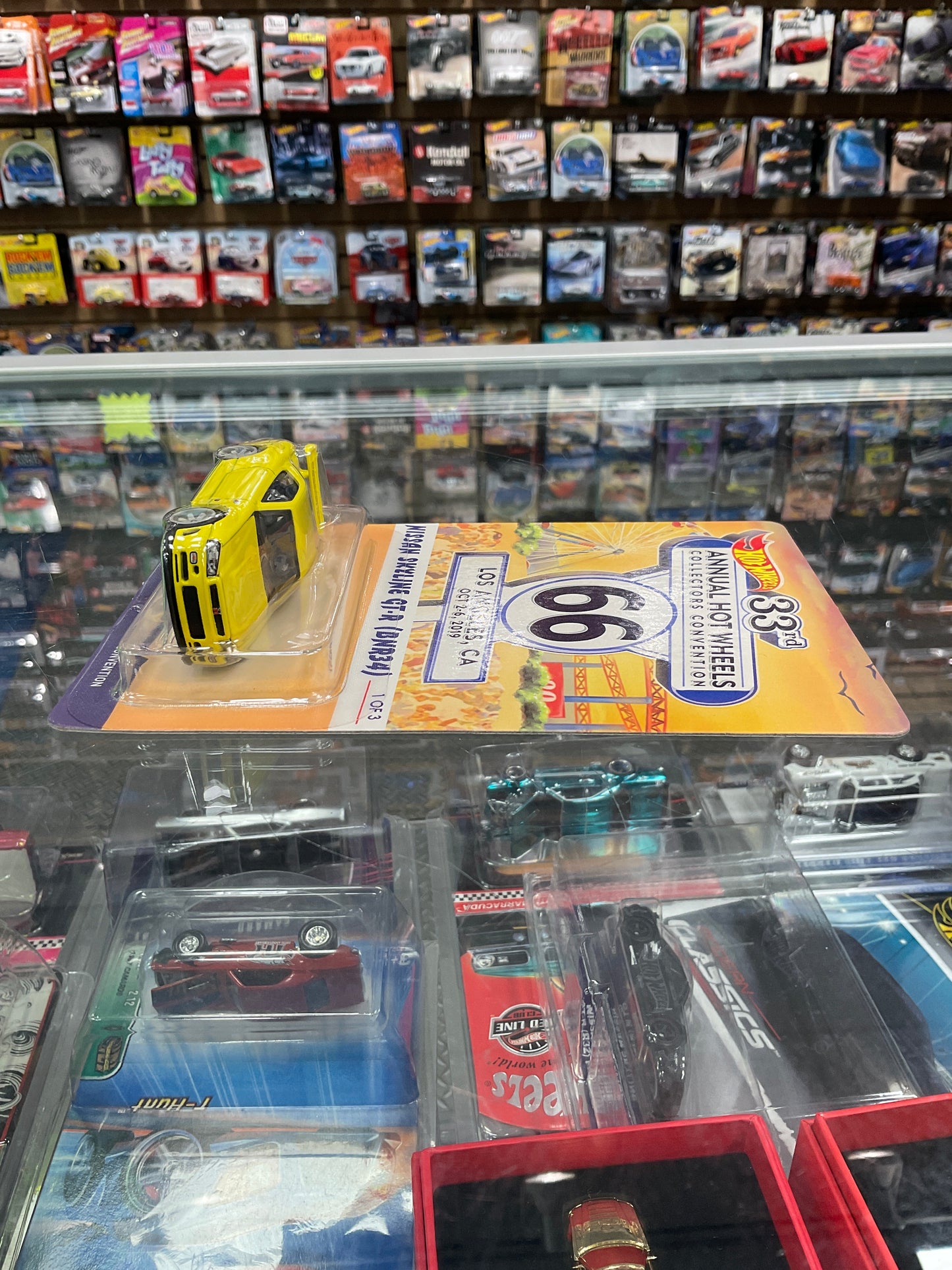 Hot wheels 33rd Annual Collectors Convention # 4858/5000 Yellow Nissan Skyline GT-R BNR34