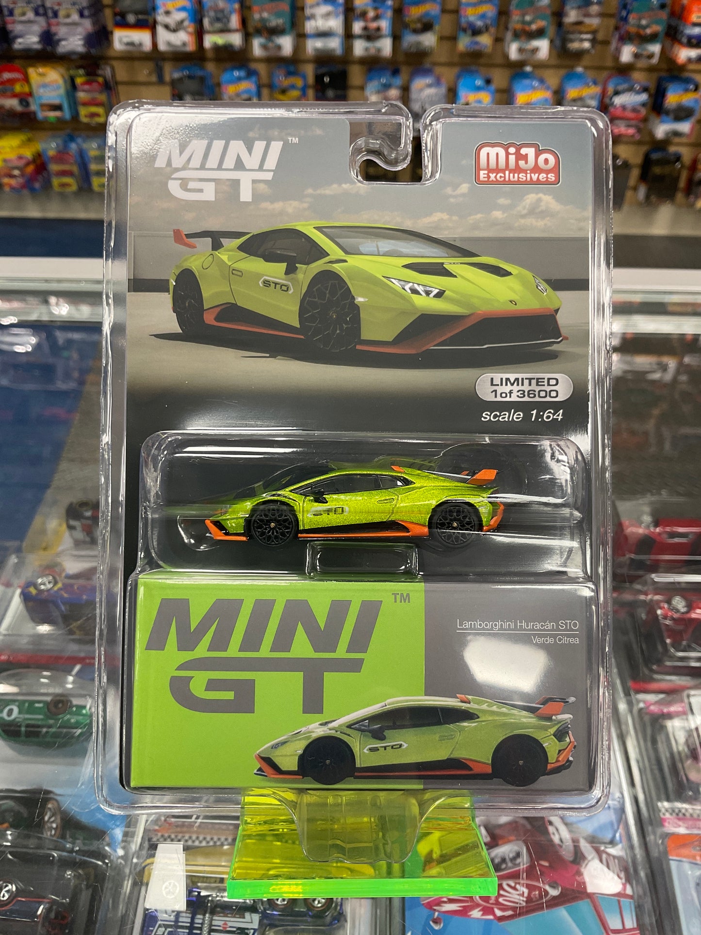 MiniGT 547 Lamborghini Huracán STO Verde Citrea