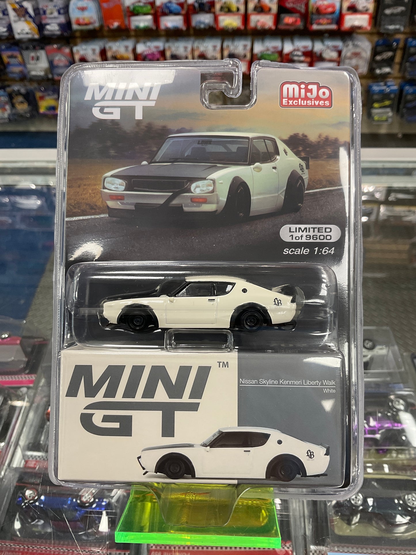 MiniGT 702 Nissan Skyline Kenmeri Liberty Walk White