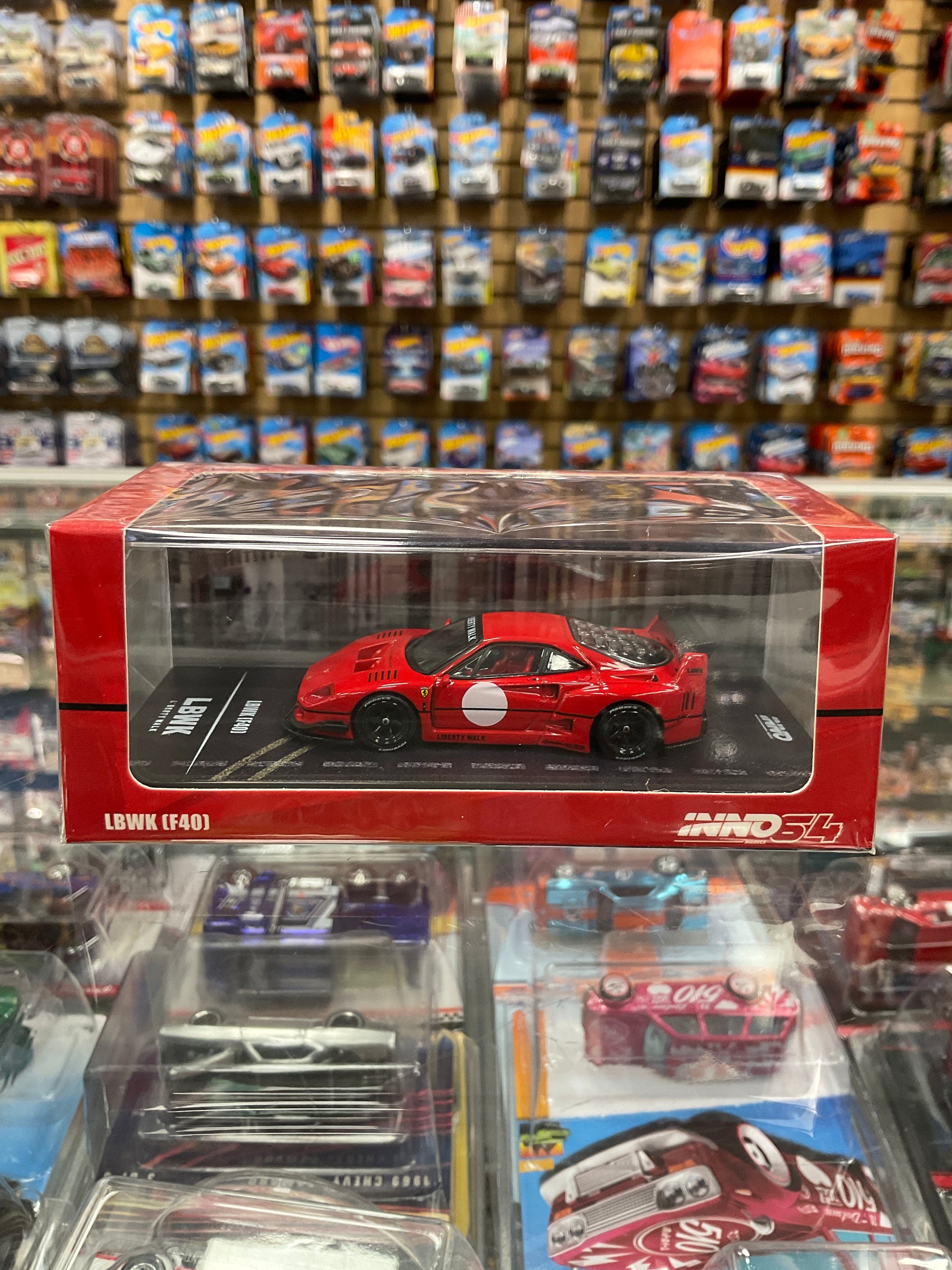 Inno64 LBWK F40 red – Diecastz