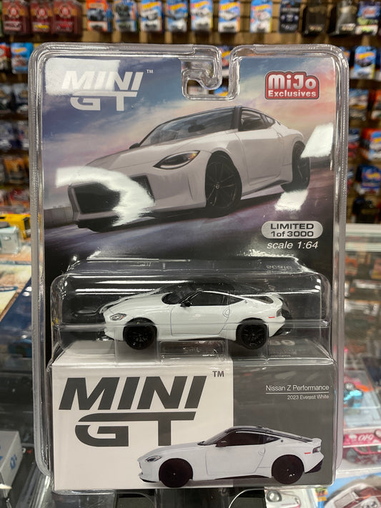 MiniGT 599 Nissan Z Performance 2023 Everest white