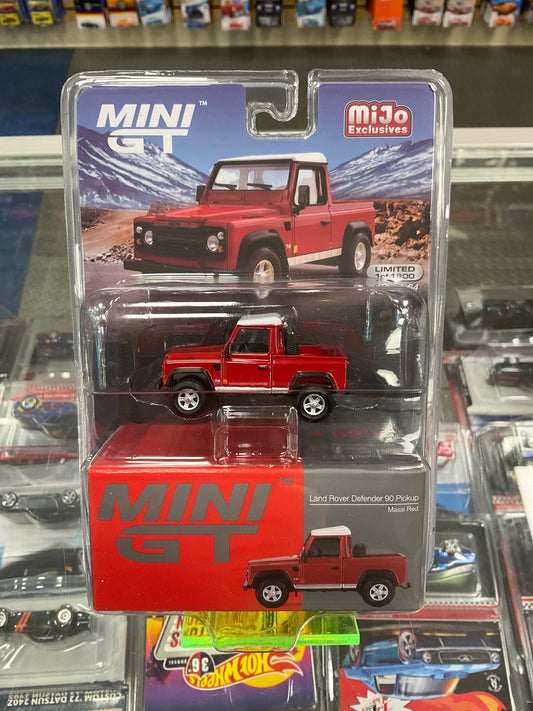MiniGT 323 Land Rover Defender 90 PickUp Masai Red