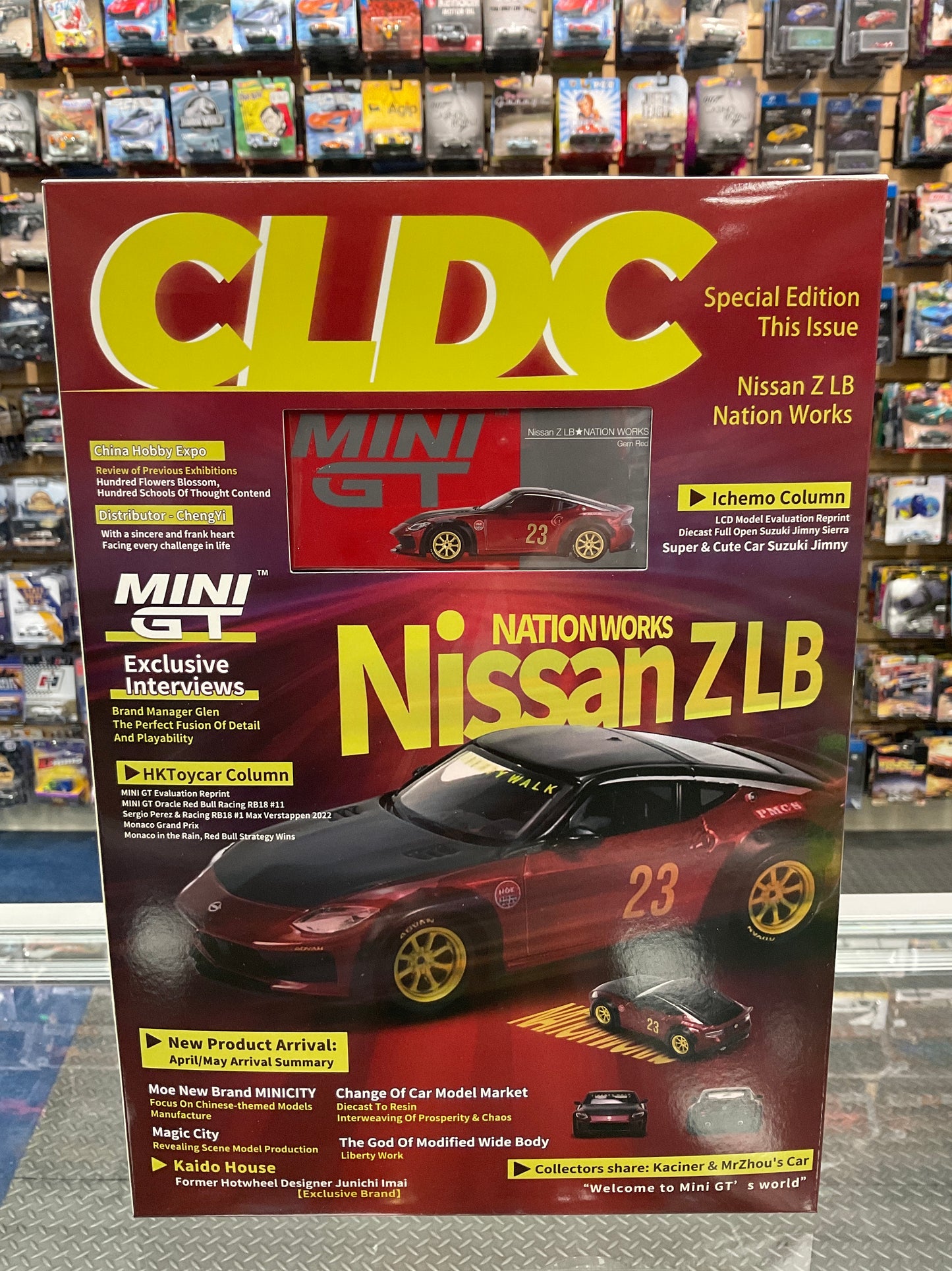 Mini GT CLDC Magazine Edition Nissan Z Liberty Walk